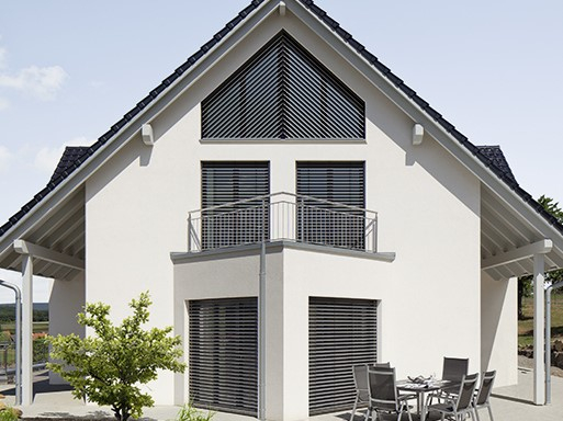 Brise-soleil orientables (BSO) en formats trapèzes ou formes spéciales - Protection solaire sur mesure en Haute-Savoie
