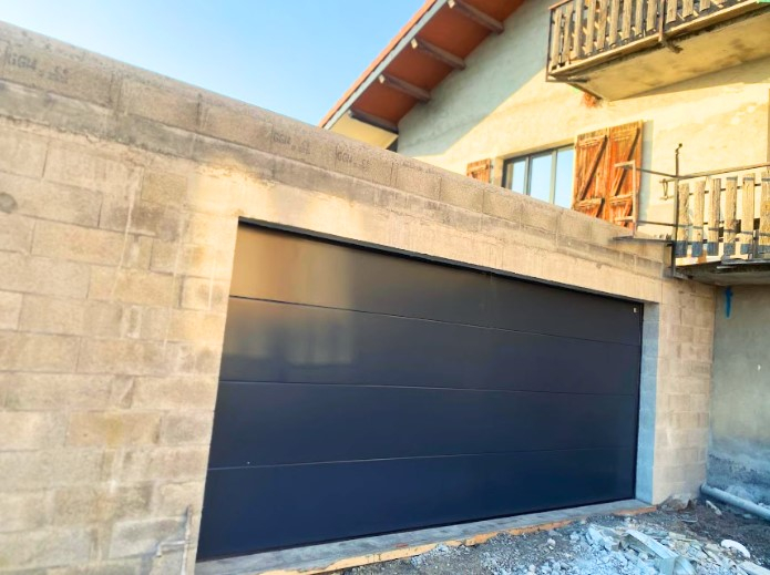Porte de garage sectionnelle 5 mètres - Porte de garage Haute-Savoie 