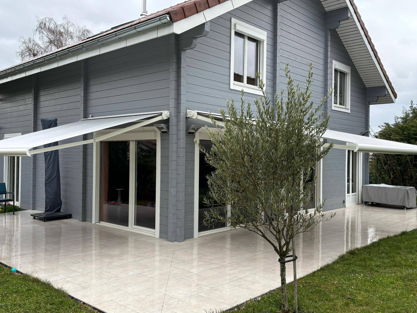 STORE BANNE BONS EN CHABLAIS
