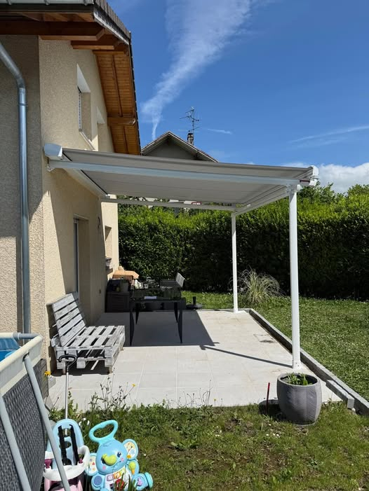 Pergola à toile enroulable