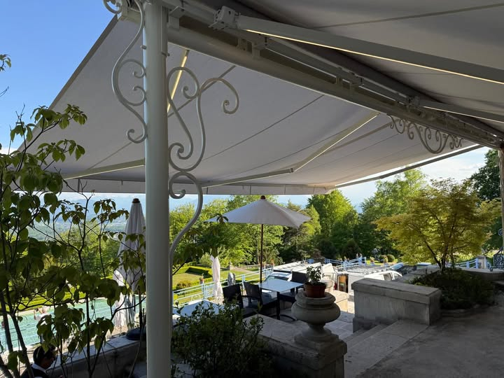 Store banne la roche sur foron