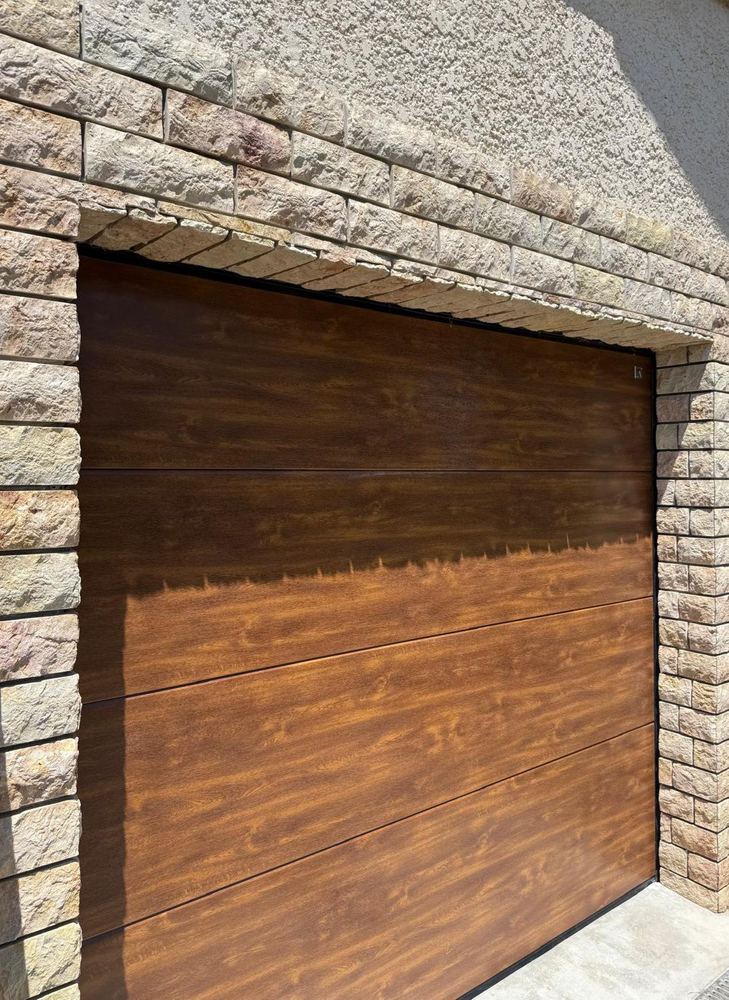 PORTE DE GARAGE SECTIONNELLE HAUTE SAVOIE, porte de garage sectionnelle annemasse, porte de garage sectionnelle bonneville, porte de garage sectionnelle viuz en sallaz, porte de garage sectionnelle saint julien, porte de garage sectionnelle sur-mesure, porte de garage annemasse, porte de garage cluses.
