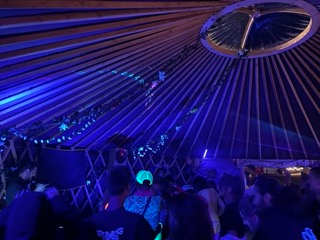 YA ! location de yourte d'évènement - ADN music Festival - set DJ et activités sous la yourte 